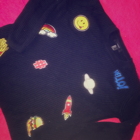 Sweater - Picture 1 of 3